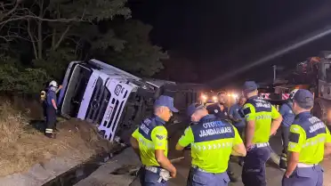 Tekirdağ Çorlu'da TIR Devrildi: 1 Kişi Hayatını Kaybetti
