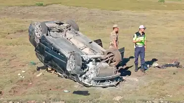 Van'da Trafik Kazası: Eski Belediye Başkanının Aracı Takla Attı