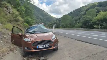 Zonguldak Kozlu'da Otomobil ile TIR Çarpıştı: Yaşlı Çift Hayatını Kaybetti