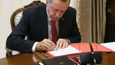 Cumhurbaşkanı Erdoğan'dan Atama ve Görevden Alma Kararları Resmi Gazete'de Yayımlandı