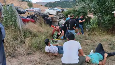 Suşehri'nde Traktör Devrildi: 4 Yaralı