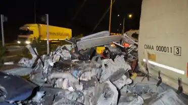 Bursa'da Zincirleme Kazada 1 Kişi Hayatını Kaybetti, 7 Kişi Yaralandı