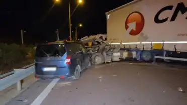 Bursa'da Zincirleme Trafik Kazası: 1 Ölü, 7 Yaralı