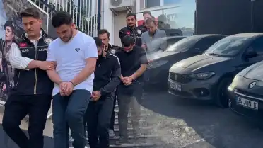 Hasarlı Araçlarda "Change" Operasyonu: 8 Kişi Tutuklandı