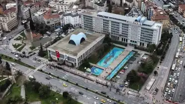 İBB'ye Yönelik Yolsuzluk Davasında Duruşma Ertelendi
