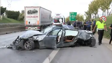İstanbul TEM Bağlantı Yolu'nda Feci Kaza: Sürücü Ağır Yaralandı