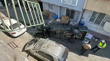 Samsun'da Pikap 5 Metreden Uçtu: 2 Kişi Yaralandı