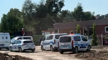 Adana'da İnşaat Ofisine Silahlı Saldırı: 11 El Ateş Edildi