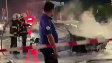 Denizli'de Seyir Halindeki Otomobil Alevlere Teslim Oldu