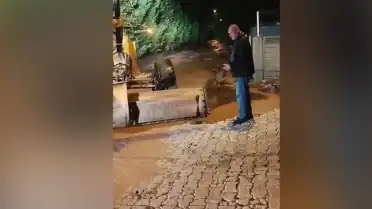 Elazığ'da Şiddetli Sağanak Sele Neden Oldu: Evler ve Tesisler Zarar Gördü