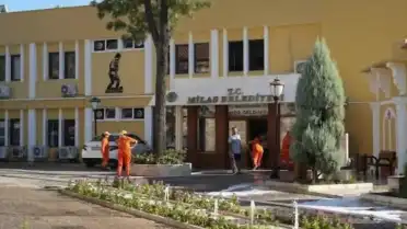Milas Belediyesi'nde Polis Operasyonu: Giriş ve Çıkışlar Durduruldu