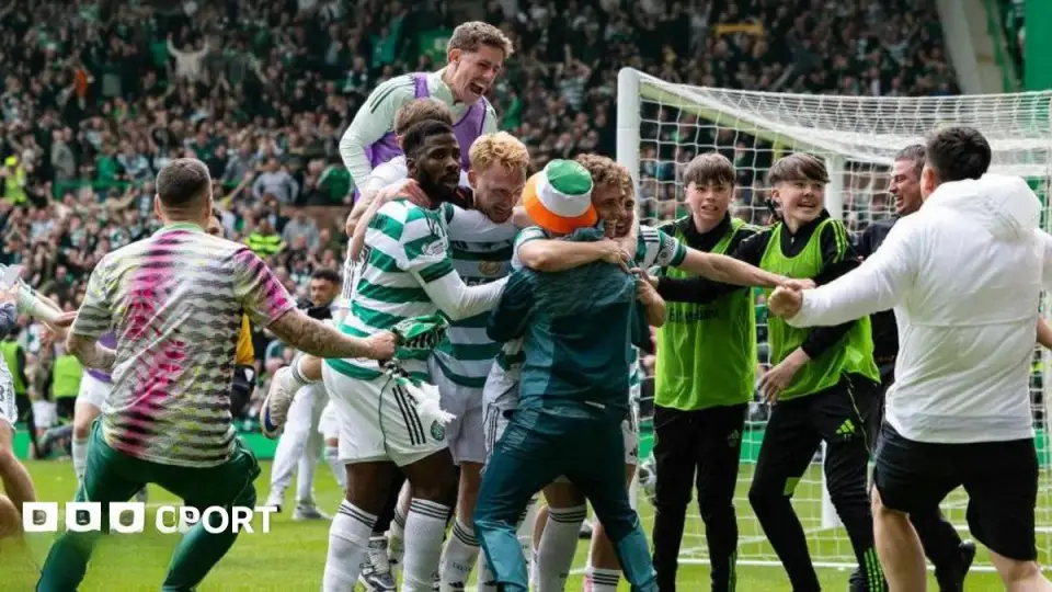 Celtic'in Şampiyonluğu Sahaya Yabancı Madde Atılmasıyla Kesintiye Uğradı