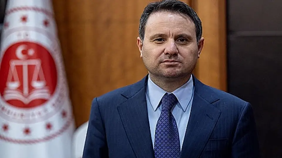 Adalet Bakanı Akın Gürlek'ten "Mutlak Butlan" Açıklaması: Parti İçi Demokrasi Vurgusu