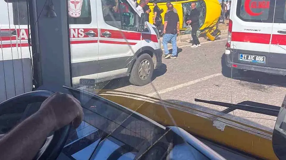 Diyarbakır'da Trafik Kazası: 6 Yaralı