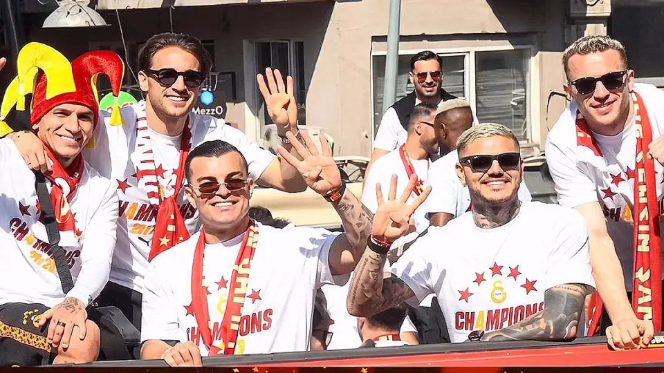 Galatasaray'dan Fenerbahçe'ye 'Fener Ağlama' Göndermesi