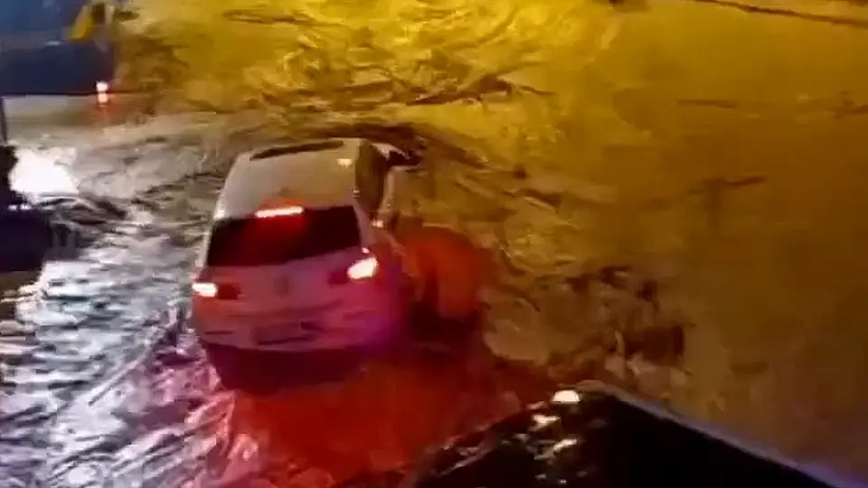 Hatay'ın Reyhanlı İlçesinde Sağanak Yağış Sular Bastı
