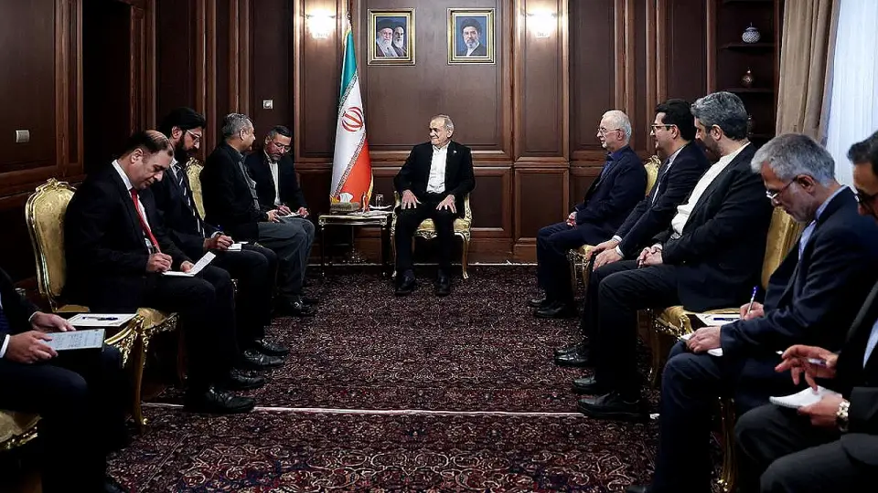 İran Cumhurbaşkanı: Müzakereler için 'tüm seçenekler açık'
