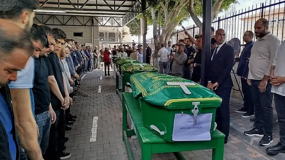 Mersin'deki Cinayetlerin Şüphelisi, Yakalanacağını Anlayınca İntihar Etti