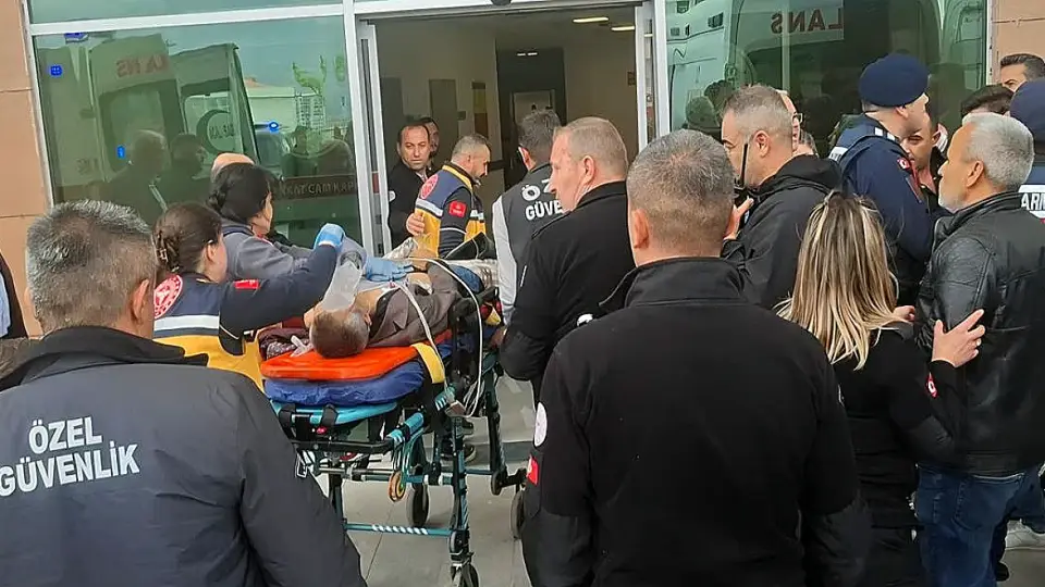 Niğde'de Silahlı Kavga: Amca Hayatını Kaybetti, Yeğeni Ağır Yaralı