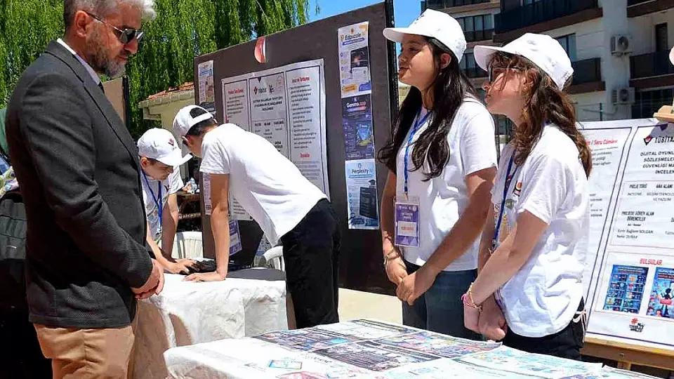 Ordu'da Öğrencilerden Bilim Fuarı Etkinliği