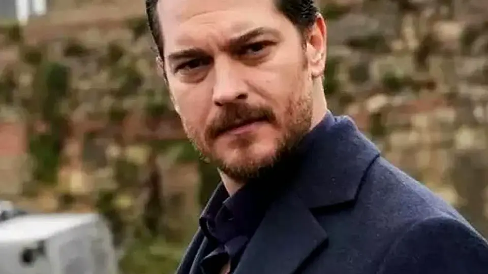 Oyuncu Çağatay Ulusoy'un İlişkisi ve Aslıhan Malbora Hakkında Bilgiler