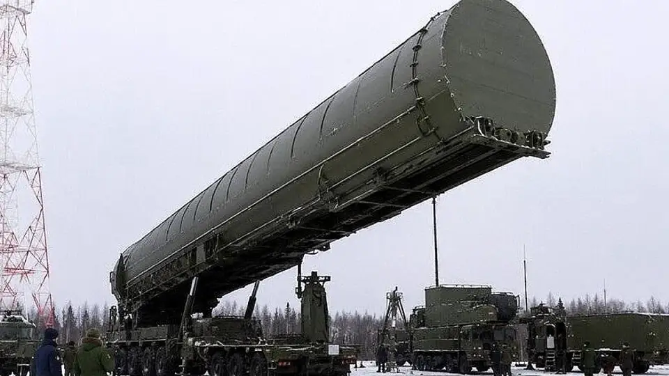 Rusya'dan 'Şeytan II' Füzesi Testi: Putin Göreve Hazır Dedi