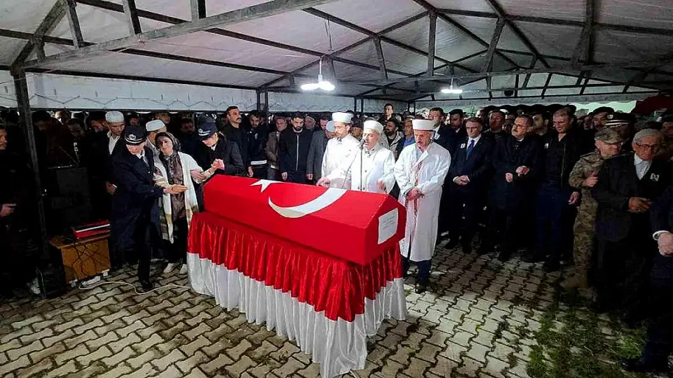 Şehit Polis Memuru E.K., Van'da Gözyaşlarıyla Toprağa Verildi