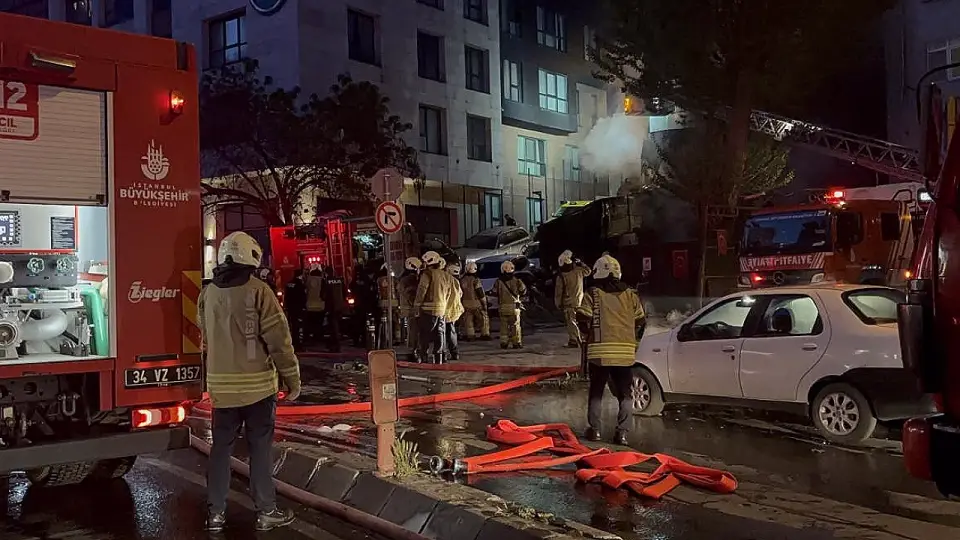 Şişli'de İş Yerinde Çıkan Yangın Söndürüldü
