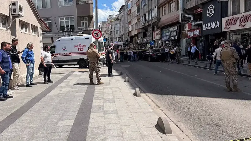 Tekirdağ'da Polislere Silahlı Saldırı: İki Memur Şehit Oldu, Saldırgan Gözaltına Alındı