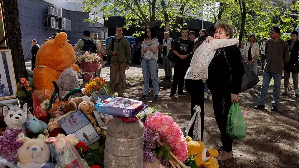 Ukrayna'da Savaş: Zelenski, Rus Petrol ve Askeri Tesislerine Vurma Sözü Verdi