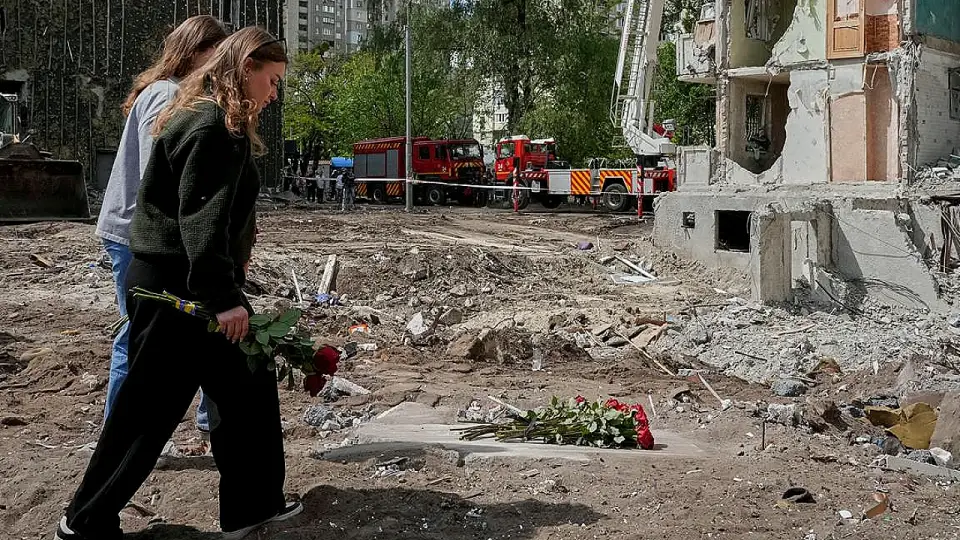 Ukrayna'da Savaş: Zelenski'den Rus Saldırısına Karşı Hazırlık Çağrısı