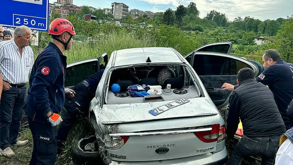 Zonguldak'ta Trafik Kazası: 5 Kişi Yaralandı