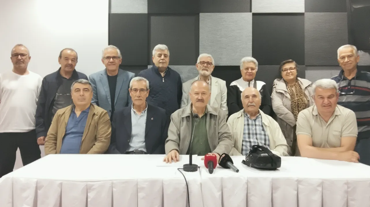 Emekliler Bilecik'ten Seslendi: 'Sadaka Değil, Ödediğimiz Primin Güncel Karşılığını İstiyoruz'