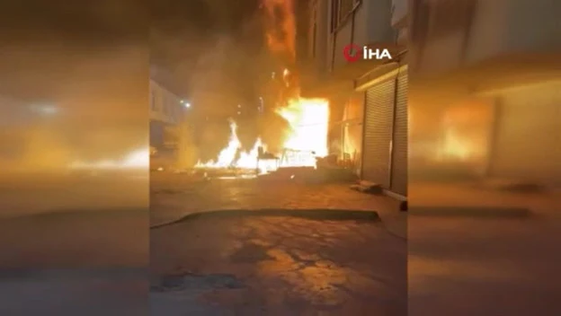 Başakşehir'de Bir İş Yerinde Yangın Çıktı