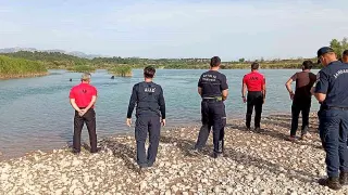 Aksu Çayı'nda Serinlemek İsteyen Genç Akıntıya Kapılarak Kayboldu