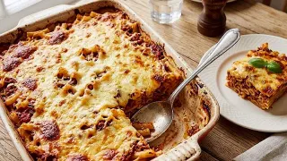 Bolonez Soslu Fırın Makarna Tarifi Sofralara Lezzet Katıyor