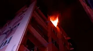 Bursa'da 6 Katlı Binada Yangın Çıktı