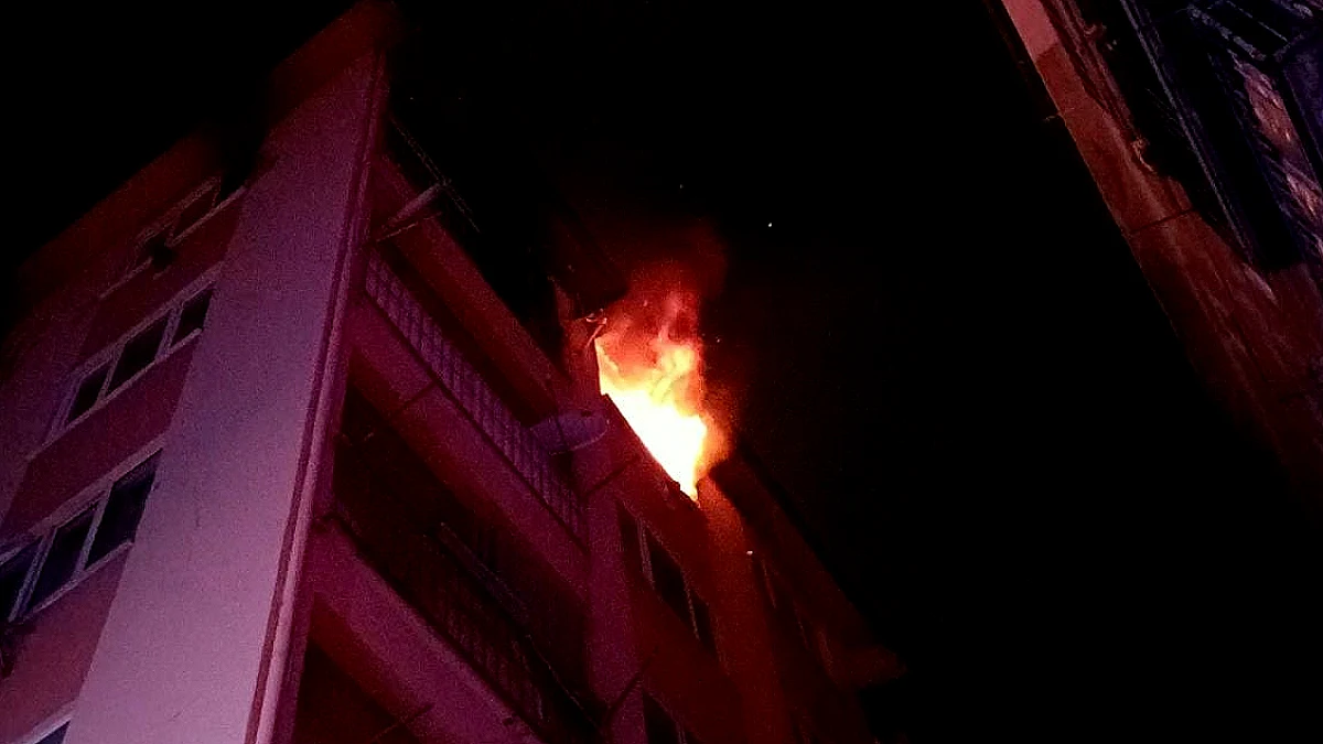 Bursa'da Apartman Dairesinde Yangın Çıktı