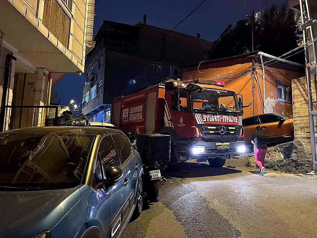 Eyüpsultan'da Bodrum Katında Yangın: 4 Ağır Yaralı
