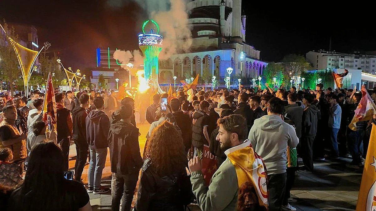 Galatasaray'ın Şampiyonluğu Bingöl'de Coşkuyla Kutlandı