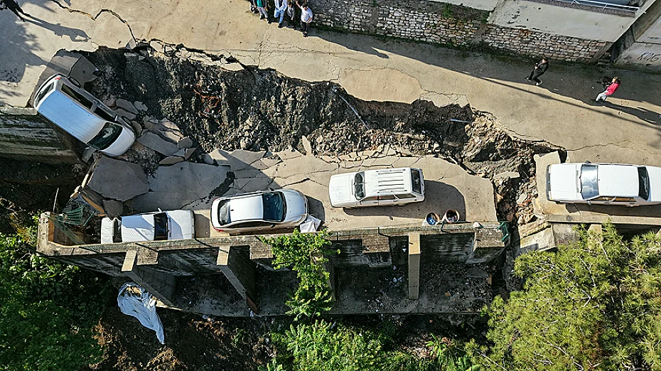 Hatay'da Sel Felaketi: 3 Can Kaybı, 2 Kişi Kayıp