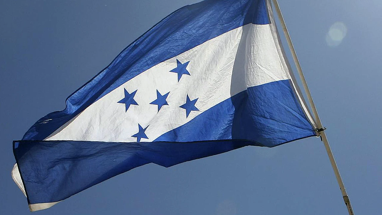Honduras'ta Organize Suç Örgütleri Tarafından Düzenlenen Saldırılarda 6 Polis ve 18 Sivil Hayatını Kaybetti