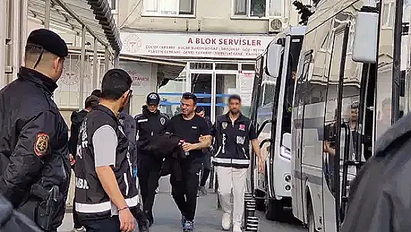 İBB'ye Yolsuzluk Operasyonu: 30 Gözaltı Sonrası Sağlık Kontrolü