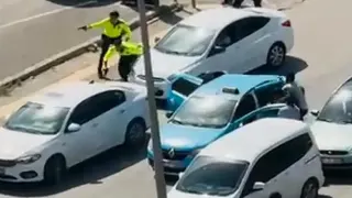 Kız Arkadaşı ve Kendisiyle Birlikte Taksi Sürücüsünü Rehin Alan Şüpheliler Yakalandı