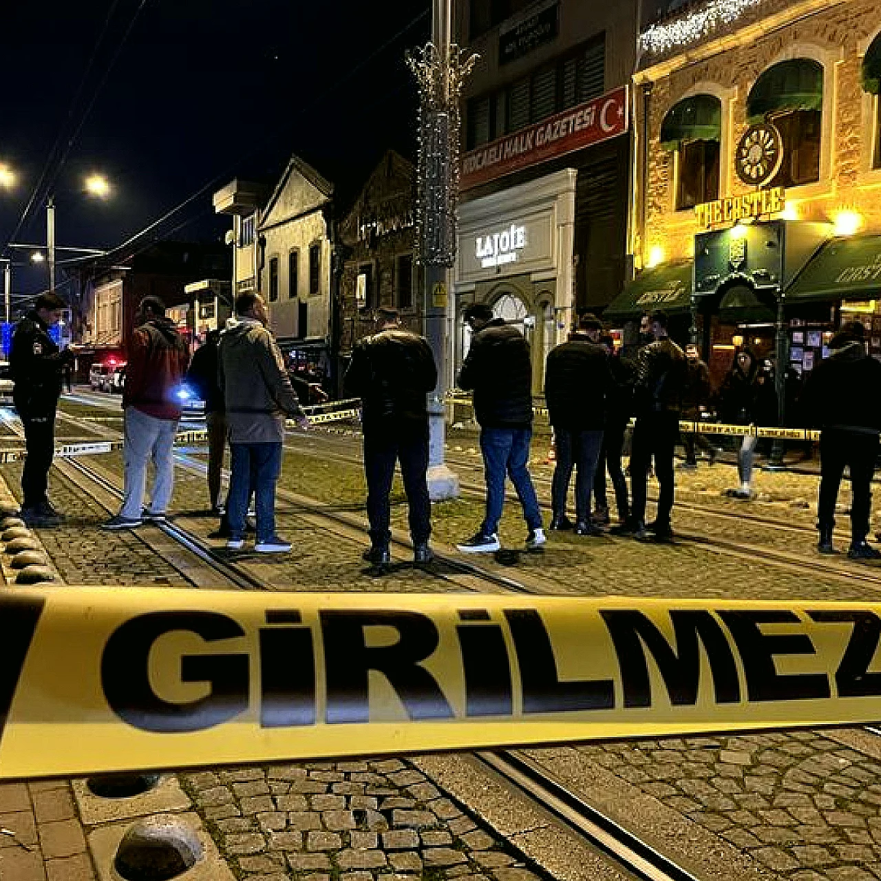 Kocaeli İzmit'te Eğlence Mekanına Saldırı: 2 Şüpheli Daha Tutuklandı, Tutuklu Sayısı 16'ya Yükseldi
