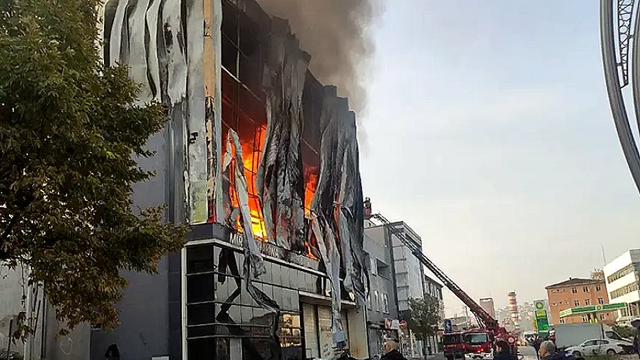 Kozmetik Fabrikası Yangını Davasında 3 Kişi Tahliye Edildi