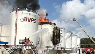 Mersin'de Yakıt Tankında Yangın: Bir Kişi Hayatını Kaybetti