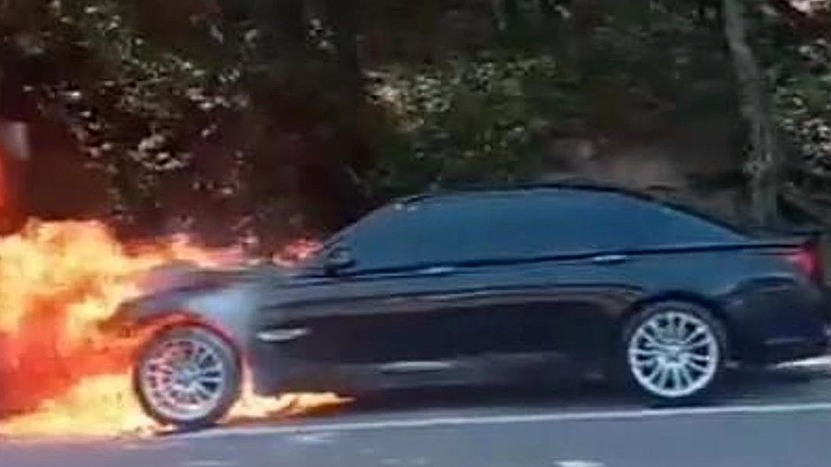 Seyir Halindeki Otomobil Alev Aldı: Kestel'de Yangın