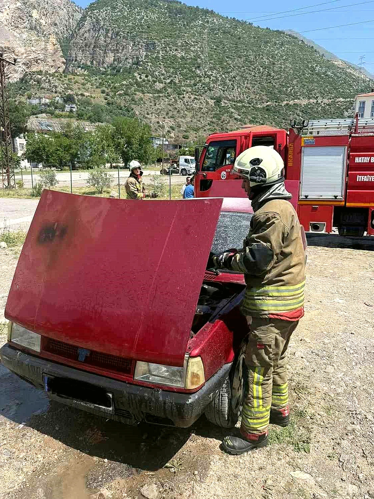 TOFAŞ'ın motoru alev aldı, araç hasar gördü