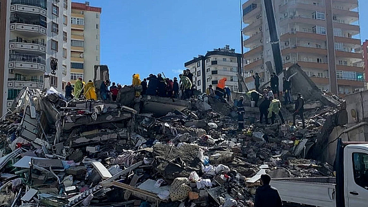 Tutar Yapı Sitesi Davasında Kamu Görevlilerine 'Kusursuz' Raporu Tepkilere Yol Açtı